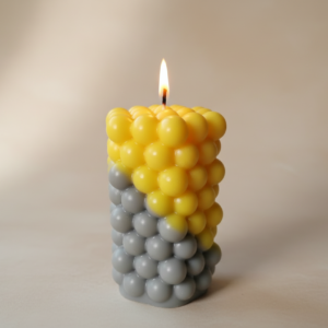royal gold vanilla scented honeycomb candle
