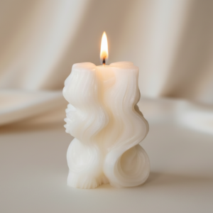 wave sculpture candle– whispering whites