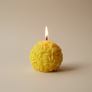 rose ball candle – enriched with vanilla scents
